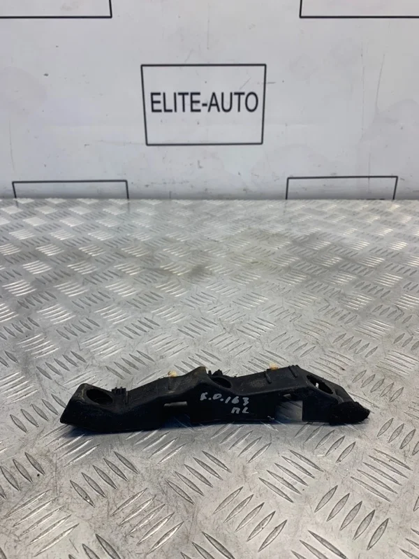 Кронштейн крепление бампера KIA Optima 2019 86513D4000 4 2.0, передний левый