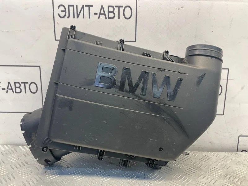 Корпус воздушного фильтра BMW 7 2012 13717583725 F01 F02 3.0
