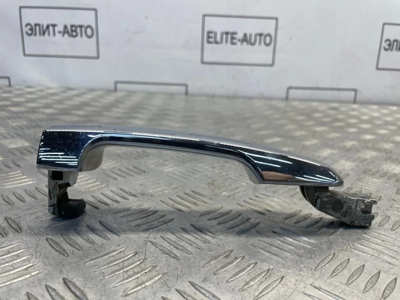 Ручка двери внешняя Mitsubishi l200 2007 5716A032 4 2.5D, передняя левая