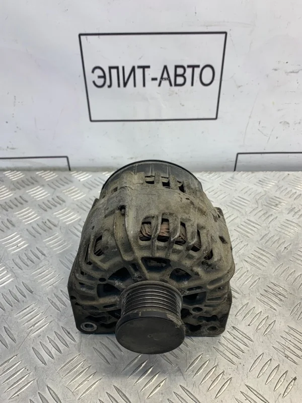 Генератор Renault Latitude 2013 2606771A 2.0