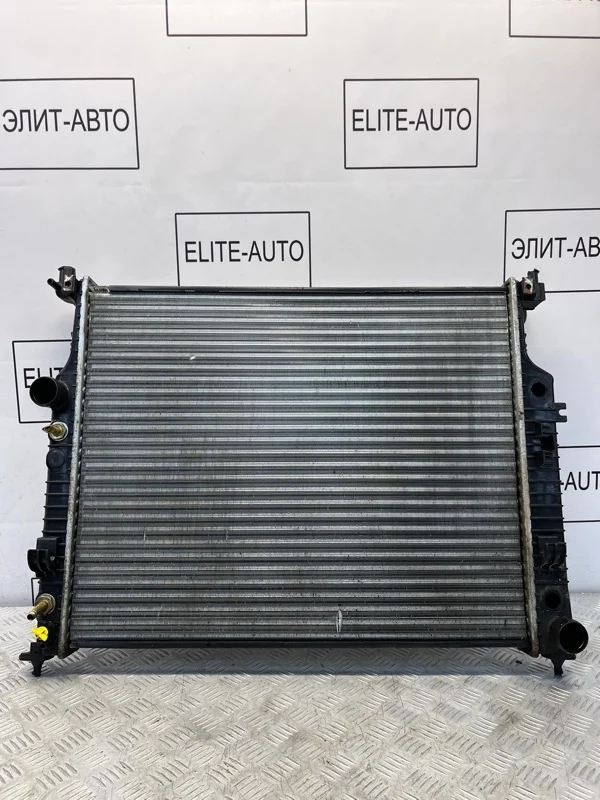 Радиатор охлаждения Mercedes ML 2008 A2515000003 W164 3.5