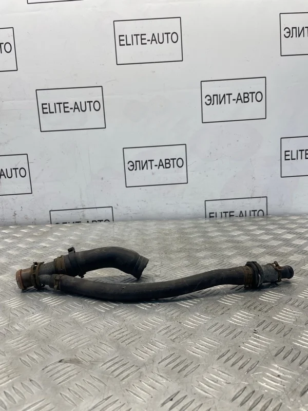 Патрубок охлаждения VW Jetta 2014 4E0121113 6 1.6