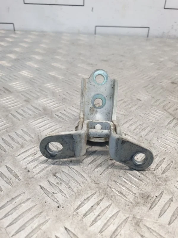 Петля двери Hyundai Sonata 2021 793102E000 8 2.0, передняя левая