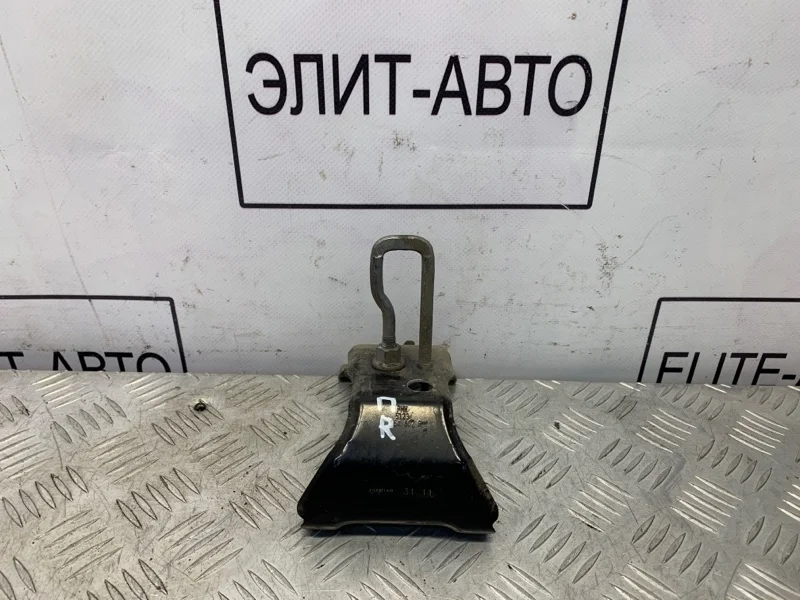 Замок крючок капота BMW X5 2012 51237164802 E70 4.4, правый