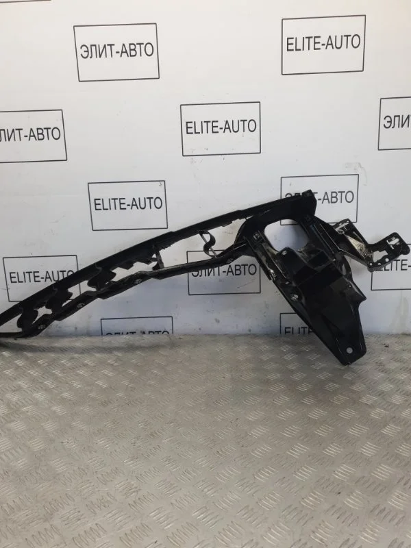 Кронштейн крыла BMW X5 2012 51127157990 E70 4.4, передний правый