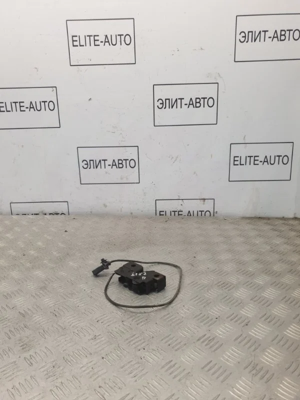 Замок капота VW Jetta 2012 5C7823509 6 1.4