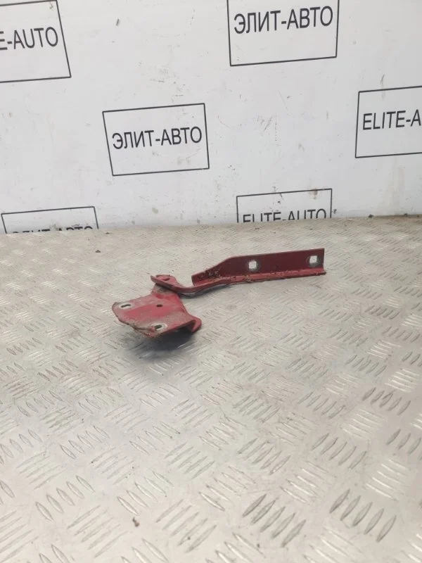 Петля капота VW Jetta 2012 5C6823301 6 1.4, левая