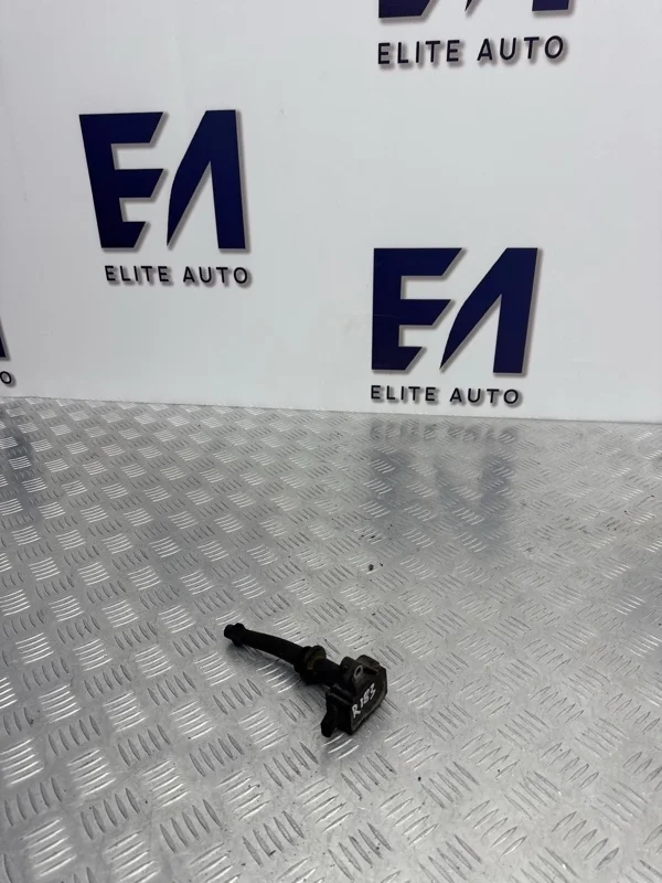 Катушка зажигания LR Range Rover Vogue 2011 LR010687 L322 5.0