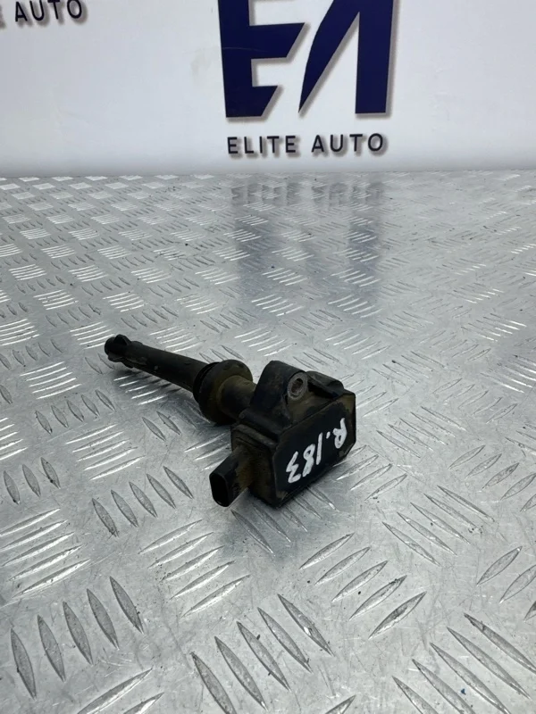 Катушка зажигания LR Range Rover Vogue 2011 LR010687 L322 5.0