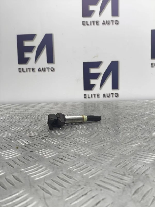 Катушка зажигания BMW 7 2010 12138657273 F01 F02 4.4