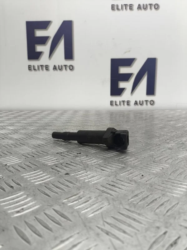 Катушка зажигания BMW 7 2010 12138657273 F01 F02 4.4