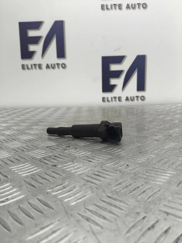 Катушка зажигания BMW 7 2010 12138657273 F01 F02 4.4