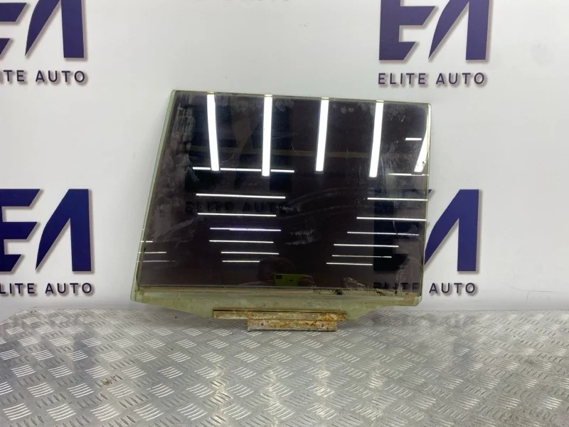 Стекло двери Toyota Land Cruiser Prado 2012 6810460380 150 3.0D, заднее левое