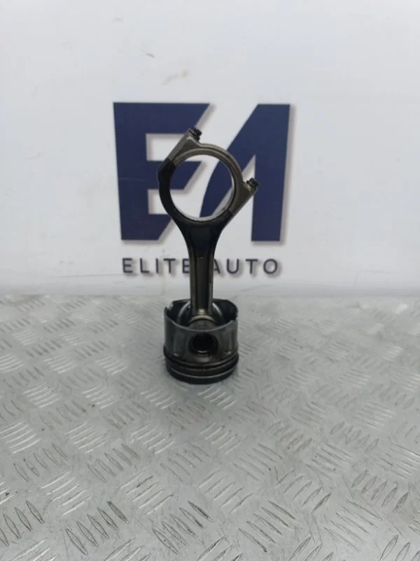 Поршень шатун LR Range Rover Sport 2012 LR038168 L320 3.0D