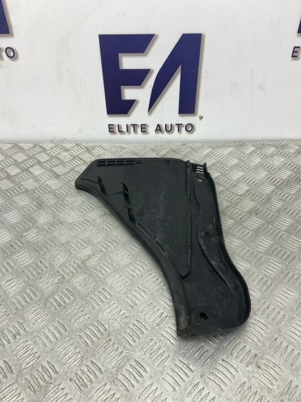 Накладка жабо BMW 5 2012 51717216977 F10 2.0, передняя левая