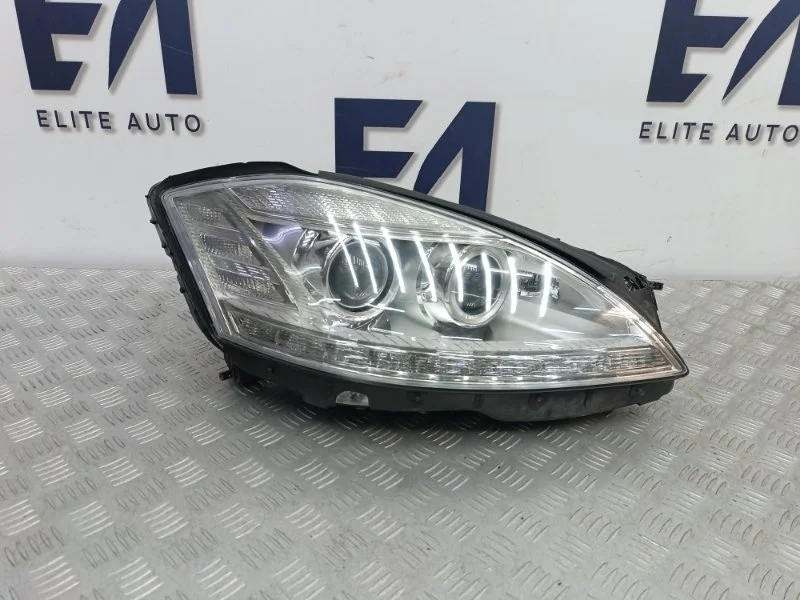 Фара Mercedes S 2008 A2218207259 W221 4.7, правая