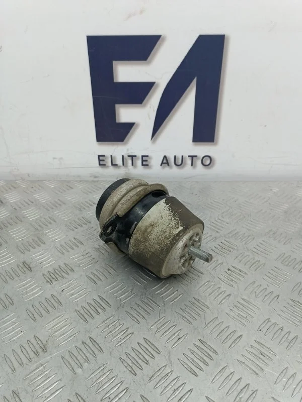 Подушка двигателя VW Touareg 2008 7L8199131A 7L 3.6, правая