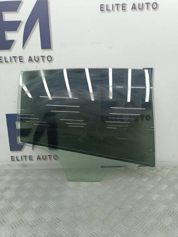 Стекло двери BMW X6 2010 51357179604 E71 3.0, заднее правое