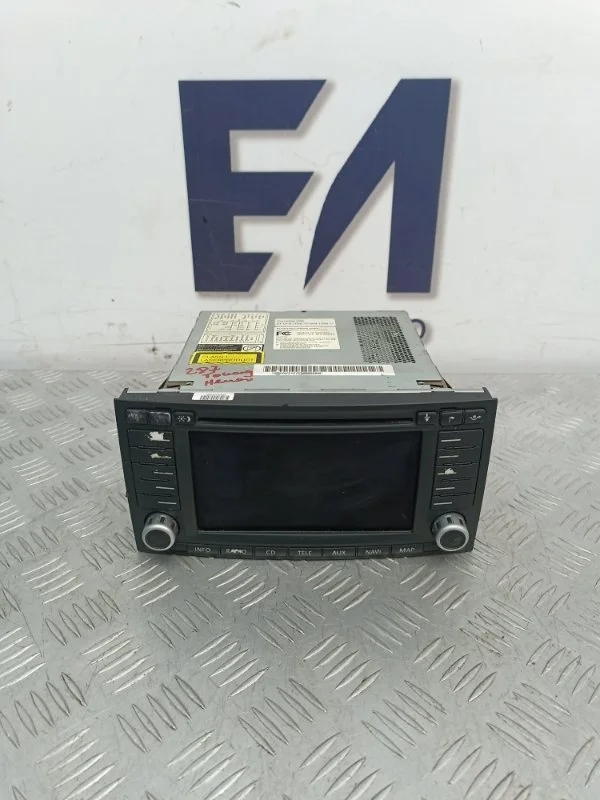 Магнитола VW Touareg 2003 7L6035191C 7L 2.5D