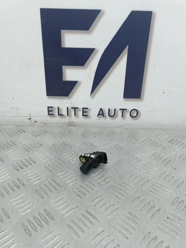 Датчик положения распредвала Mercedes ML 2012 A0051531328 W166 3.0D