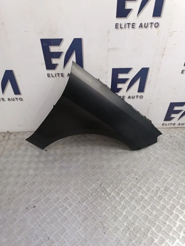 Крыло Mercedes ML 2012 A1668800506 W166 3.0D, переднее правое