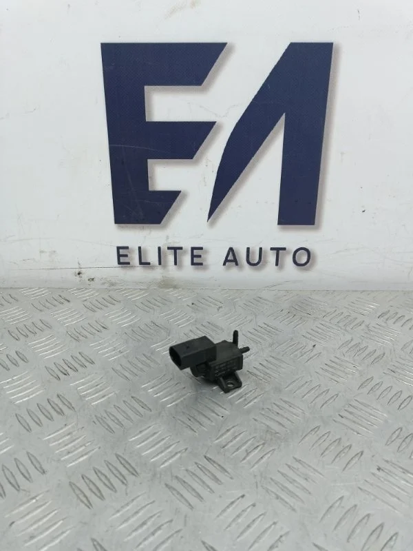 Клапан электромагнитный VW Phaeton 2002 037906283 3.2