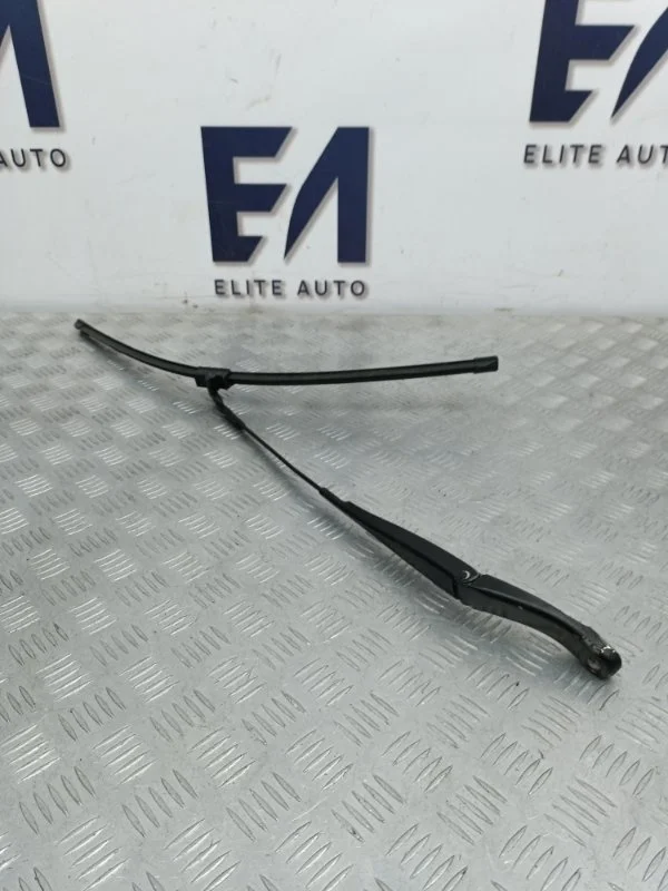 Поводок дворника Mercedes S 2011 A2218200144 W221 3.5, левый