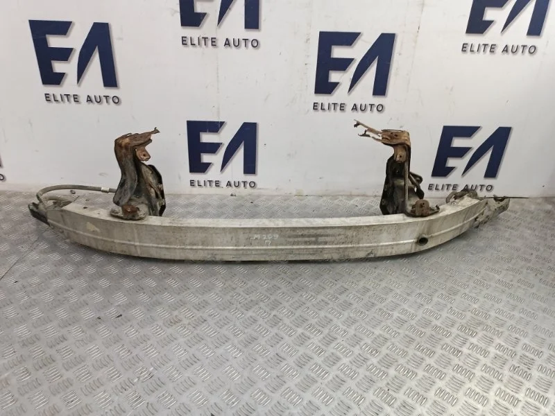 Усилитель бампера Mercedes S 2011 A2216221504 W221 3.5, передний