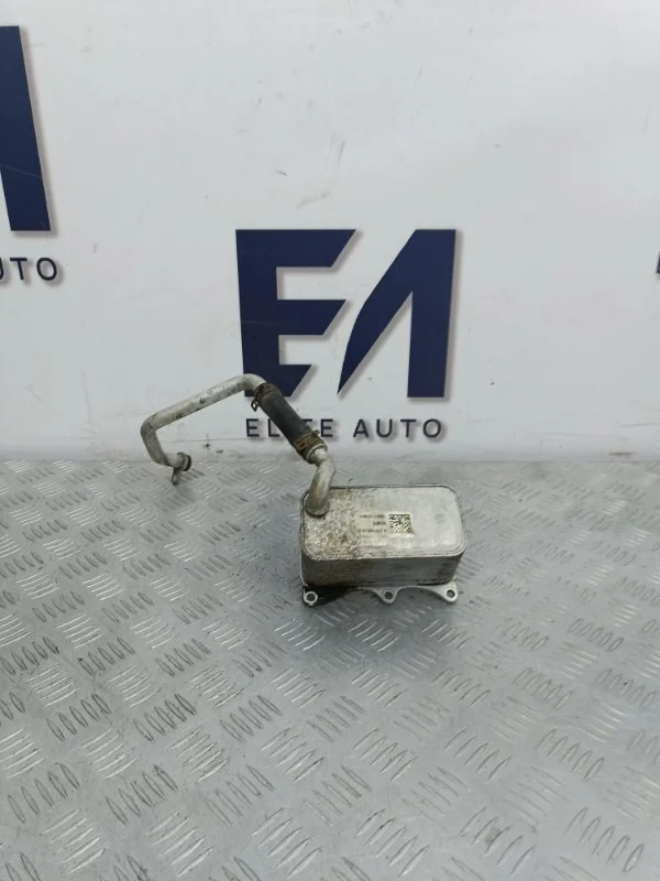 Радиатор масляный Mercedes S 2011 A2761880001 W221 3.5