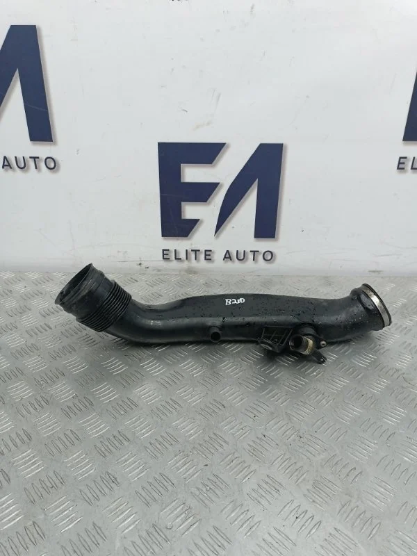 Патрубок воздушного фильтра BMW X6 2010 7583714 E71 3.0