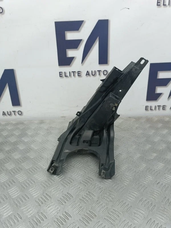 Кронштейн крыла BMW X6 2010 7157984 E71 3.0, передний левый