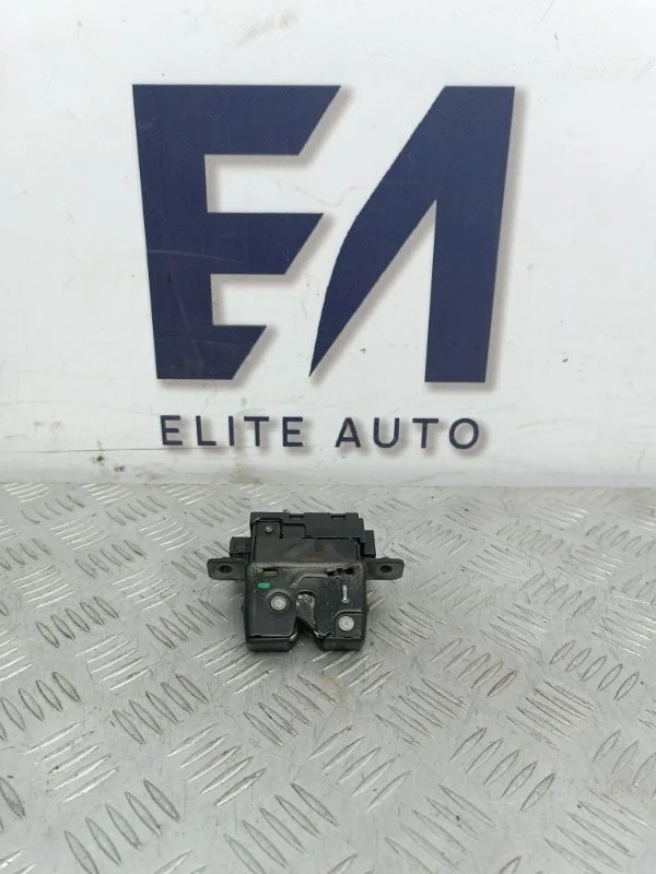Замок багажника Nissan Qashqai 2012 90502EY11D J10 1.6