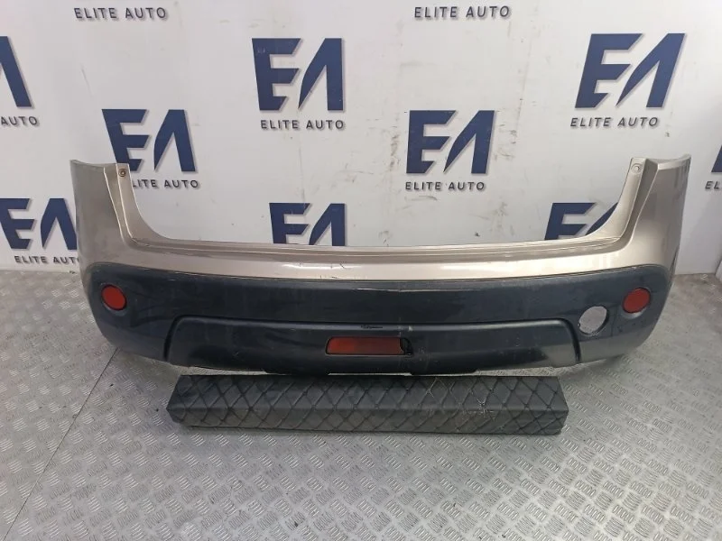 Бампер Nissan Qashqai 2012 85022BR00H J10 1.6, задний