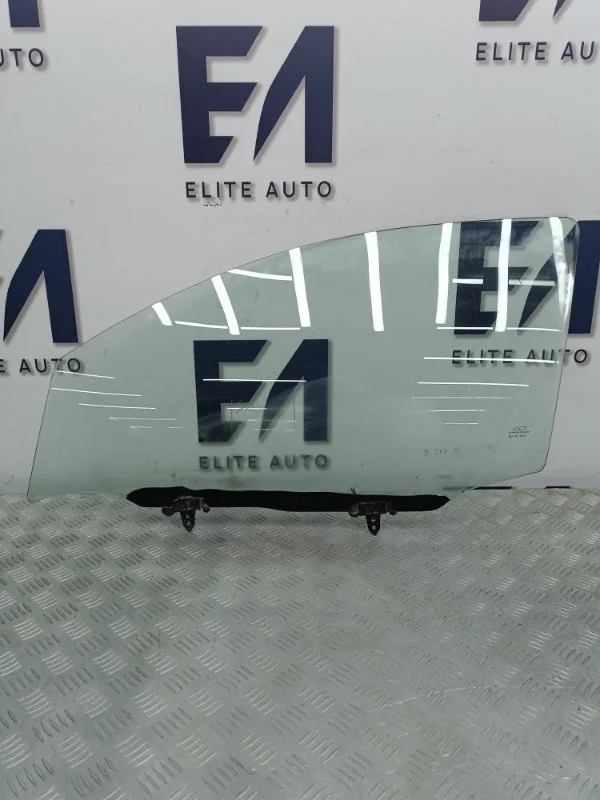 Стекло Nissan Qashqai 2012 80301JD000 J10 1.6, переднее левое