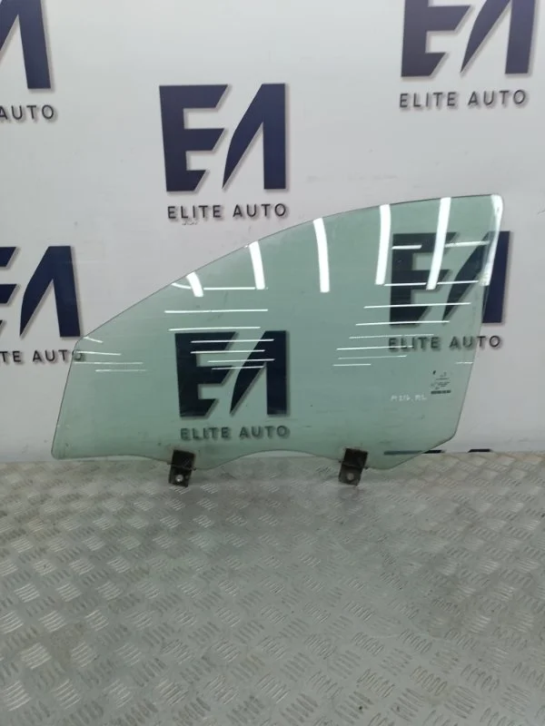 Стекло Mercedes S 2005 A2217200118 W221 3.5, переднее левое