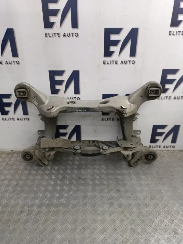 Подрамник Mercedes S 2005 A2213500408 W221 3.5, задний