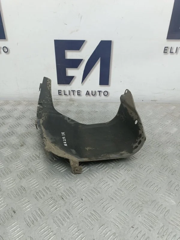 Брызговик Nissan Qashqai 2007 78818JD00A J10 2.0, задний правый
