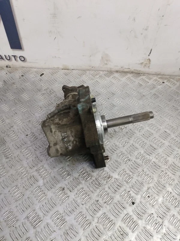 Раздаточная коробка Nissan Qashqai 2007 33101EN100 J10 2.0