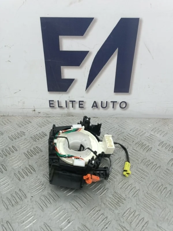 Подрулевой шлейф Nissan Qashqai 2007 B5567JD00A J10 2.0
