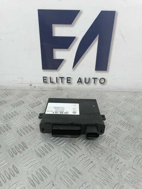 Блок управления центральным замком Porsche Cayenne 2004 3D0909135K 955 4.5