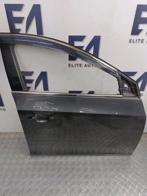 Дверь Chevrolet Cruze 2010 95987758 1.8, передняя правая