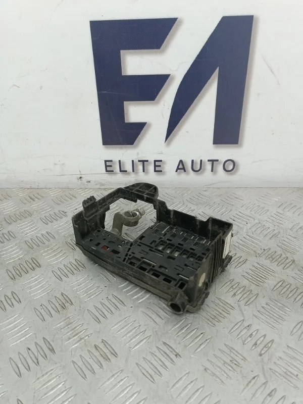 Блок предохранителей Chevrolet Cruze 2010 13354419 1.8