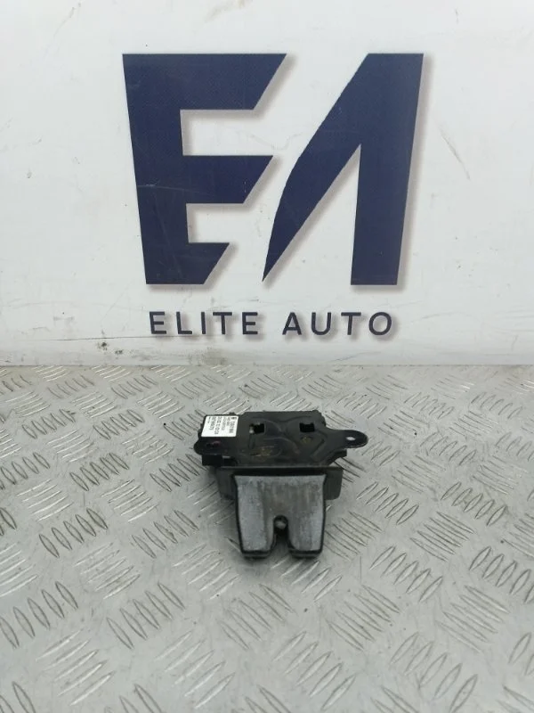 Замок багажника Chevrolet Aveo 2012 13501988 T300 1.6