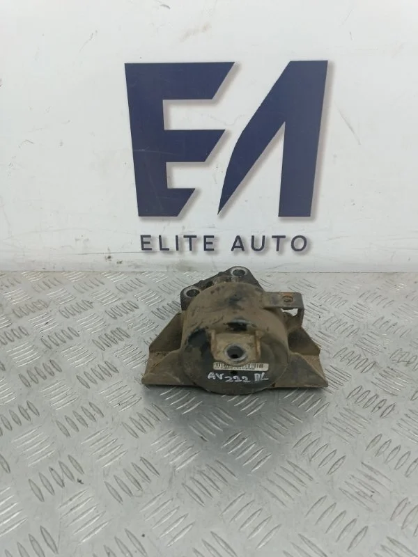 Подушка двигателя Chevrolet Aveo 2012 95032353 T300 1.6, левая
