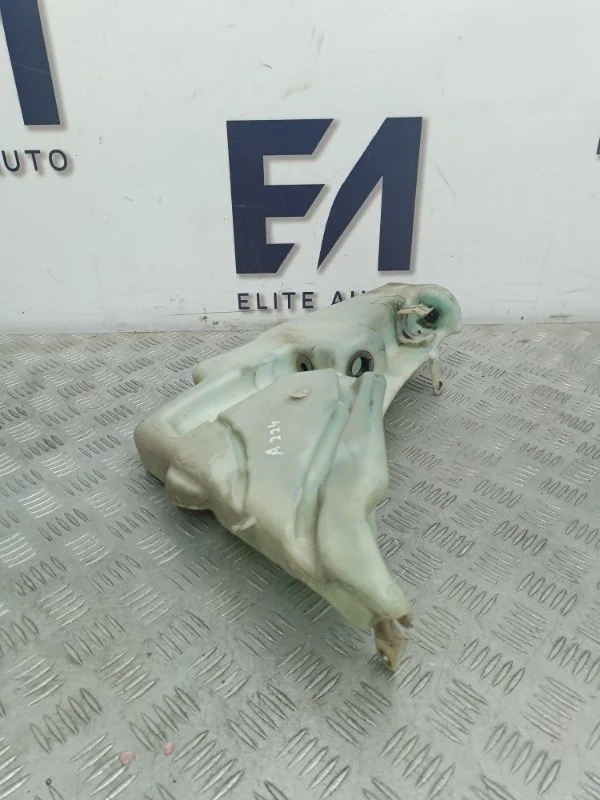 Бачок омывателя Audi A4 2012 8T0955453C B8 1.8