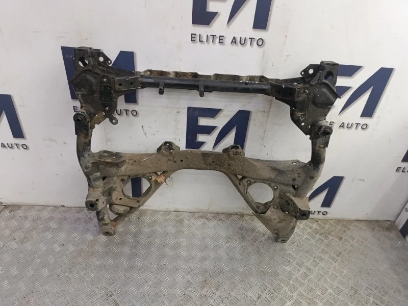 Подрамник BMW 3 2013 31106872118 F30 2.0, передний