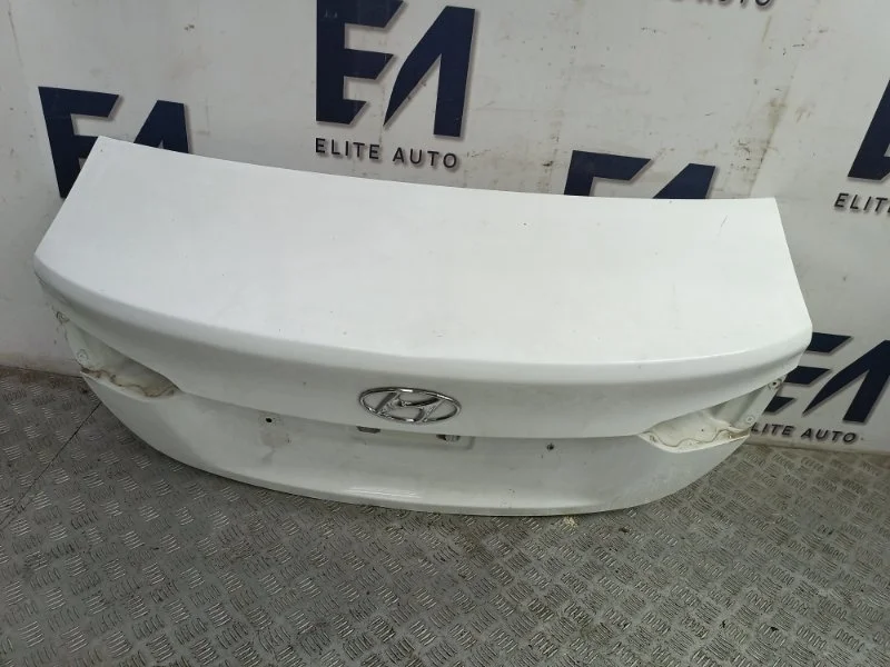 Крышка багажника Hyundai Solaris 2017 69200H5000 2 1.6