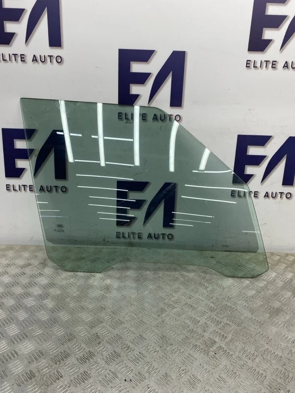 Стекло LR Range Rover Vogue 2005 CUB000082 L322 4.4, переднее правое