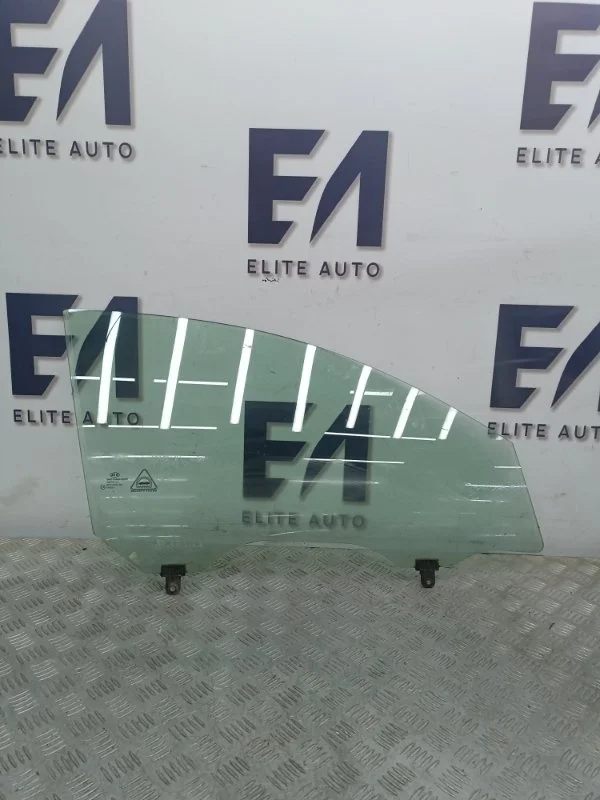 Стекло KIA Sportage 2012 824213U000A 3 2.0, переднее правое