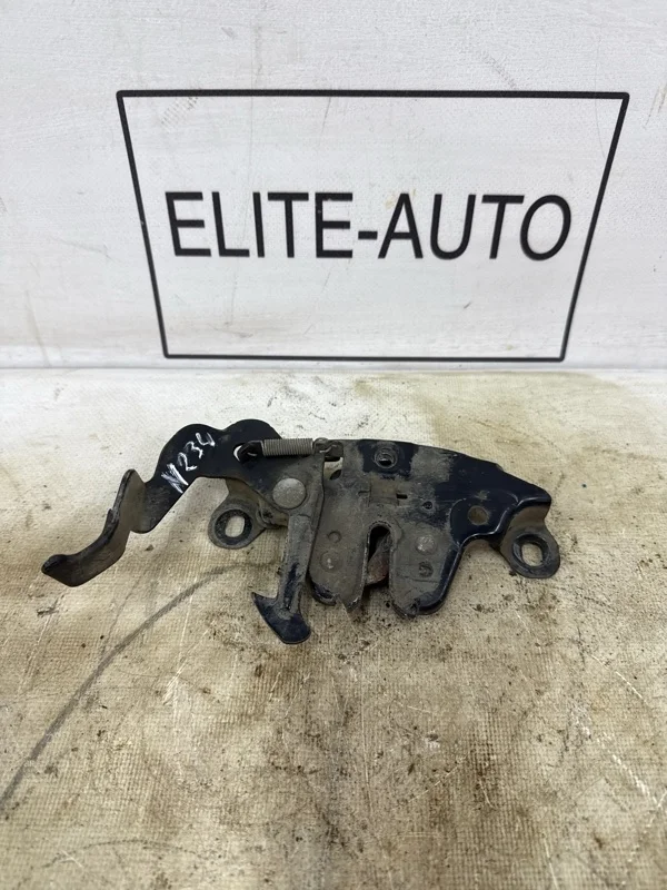 Замок капота Nissan Qashqai 2008 65601JD000 J10 2.0